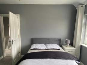 Double size bed for 2 people
